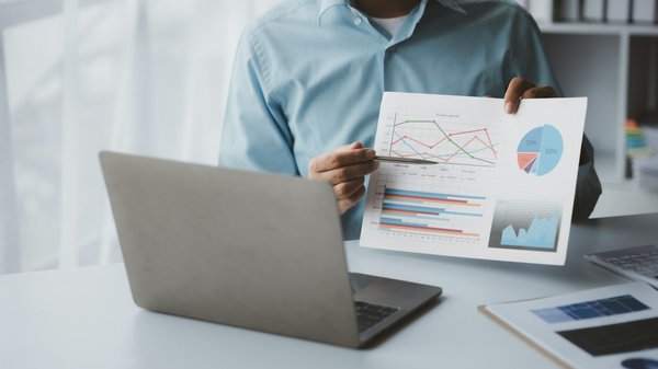 Comment utiliser l'analyse de données pour améliorer les stratégies de marketing sur les réseaux sociaux?